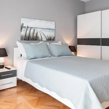 Cozy Vanja Apartment Vodice