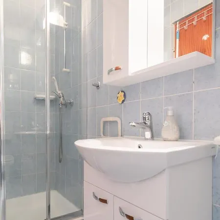Cozy Vanja Apartment Vodice