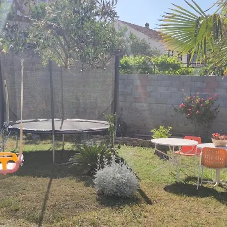 Cozy Vanja Apartment Vodice